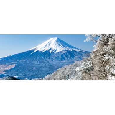 雪化粧した富士山(パノラマ)